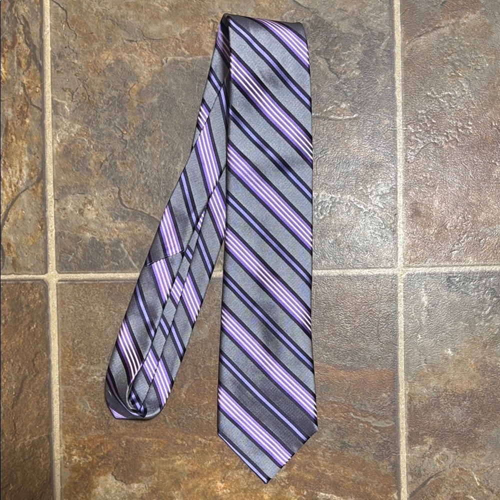 Stafford Purple and Gray Diagonal Striped Tie